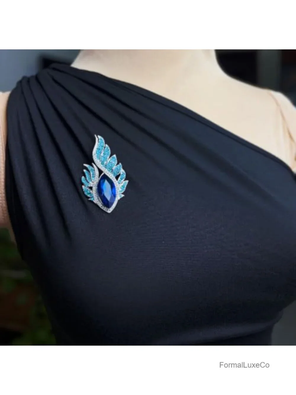 Blue Crystal Brooch Pin for Women Elegant Silver Tone Brooch Pin Accessory